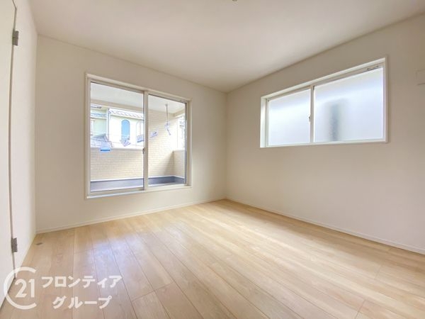枚方市招提中町２丁目　新築一戸建て　第３　２号棟
