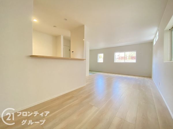 枚方市招提中町２丁目　新築一戸建て　第３　２号棟