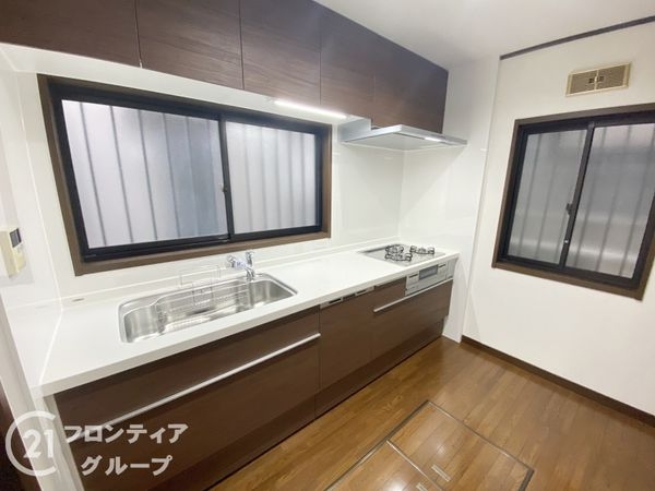 寝屋川市石津東町　中古一戸建て