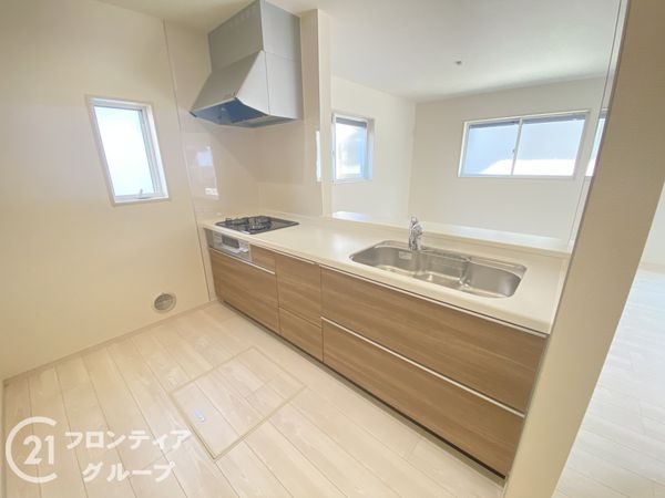 寝屋川市若葉町　新築一戸建て　５期　全１区画