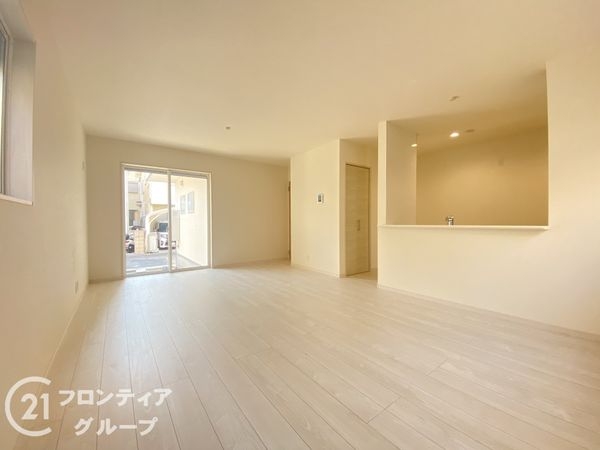 寝屋川市若葉町　新築一戸建て　５期　全１区画