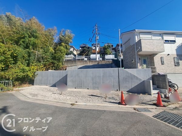 枚方市楠葉中之芝１丁目　新築一戸建て　全1区画