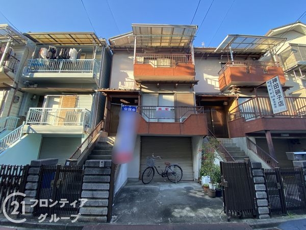寝屋川市長栄寺町の中古一戸建て