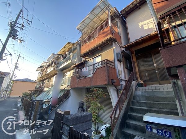 寝屋川市長栄寺町の中古一戸建て