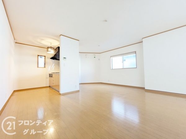 枚方市磯島茶屋町　中古一戸建て