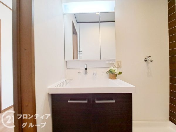 寝屋川市高柳４丁目の中古一戸建て