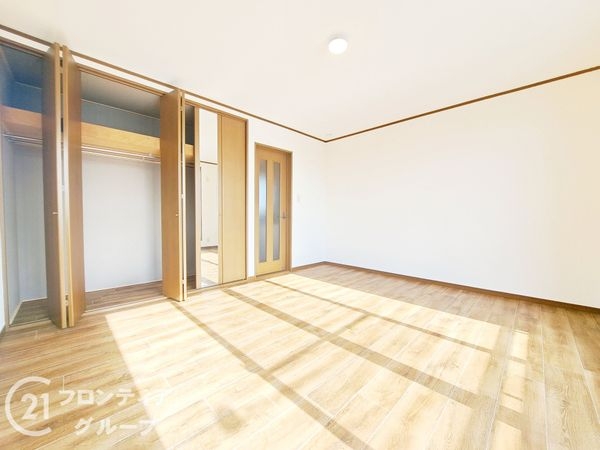 寝屋川市高柳４丁目の中古一戸建て