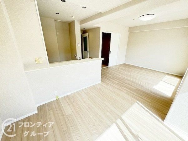 ステイツ枚方・長尾ヒルズ　中古マンション