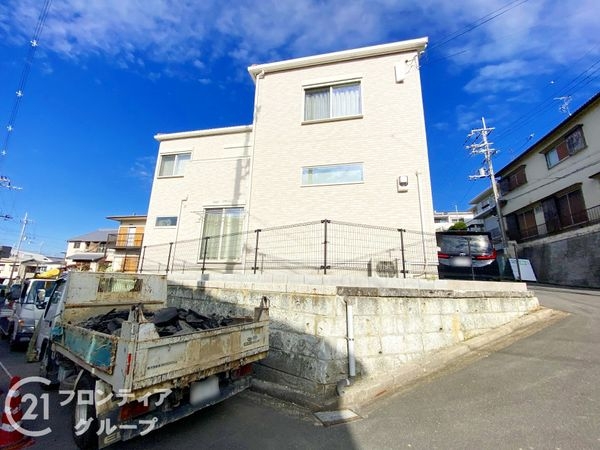 枚方市茄子作１丁目の中古一戸建て