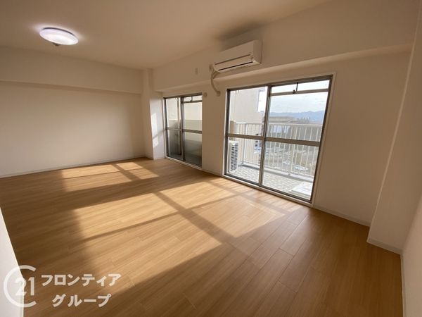 グリーンタウン香里ケ丘C棟　中古マンション