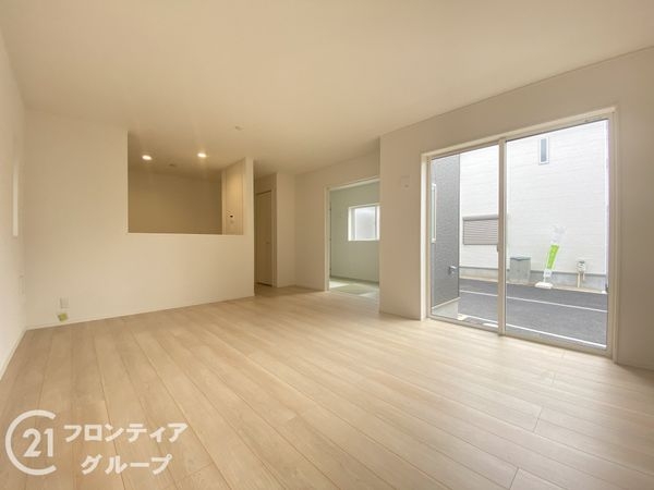 寝屋川市太間町　新築一戸建て　第３　４号棟
