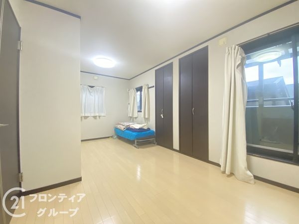寝屋川市明徳１丁目の中古一戸建て