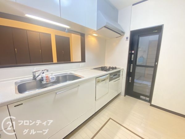寝屋川市明徳１丁目の中古一戸建て