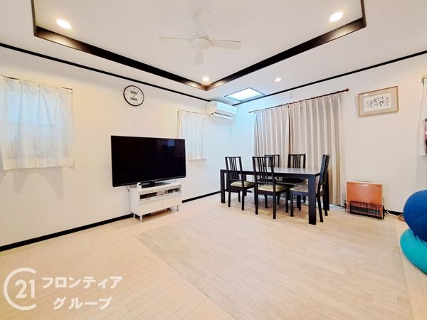 寝屋川市明徳１丁目　中古一戸建て