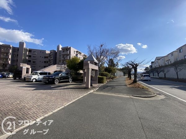 レジデンス香里ケ丘中央　中古マンション