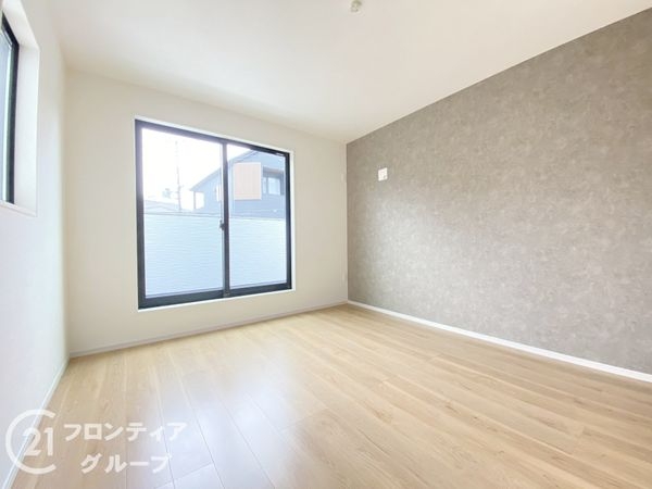 寝屋川市三井南町　新築一戸建て　１期　２号棟