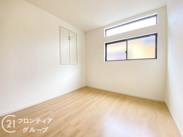寝屋川市三井南町　新築一戸建て　１期　２号棟