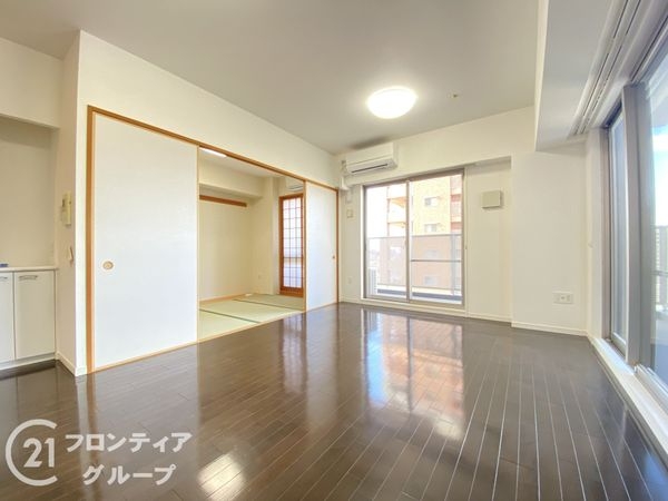 ロイヤルメドゥ香里園タワー　中古マンション
