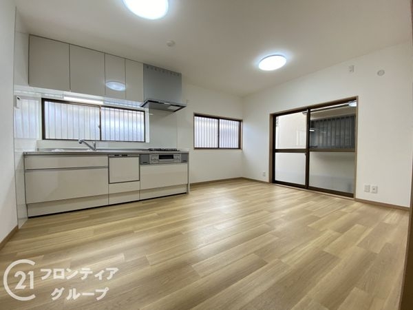 交野市郡津３丁目　中古一戸建て