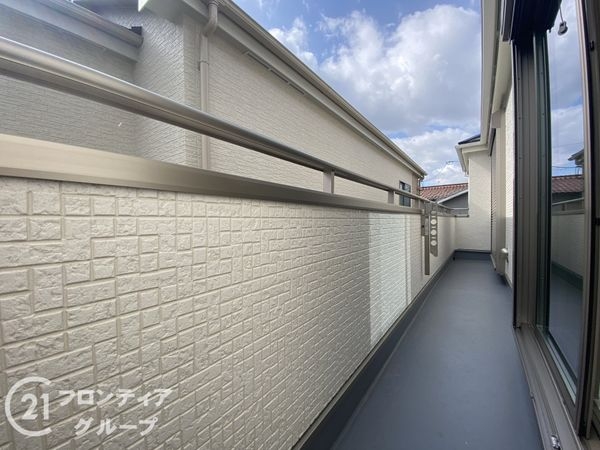 寝屋川市高柳３丁目　新築一戸建て　１号棟