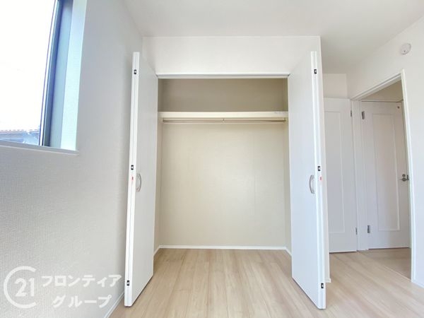 寝屋川市高柳３丁目　新築一戸建て　１号棟