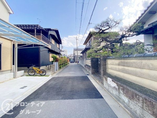 寝屋川市高柳３丁目　新築一戸建て　１号棟