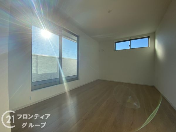 寝屋川市南水苑町　新築一戸建て　１期　１号地
