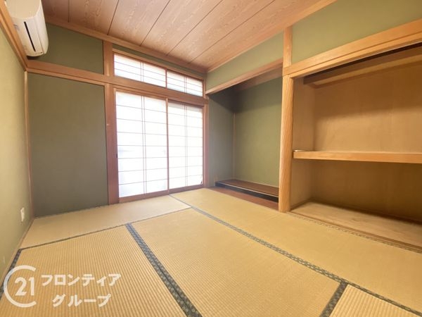 枚方市東中振１丁目の中古一戸建て
