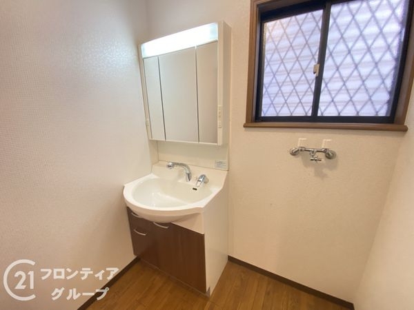 枚方市東中振１丁目の中古一戸建て