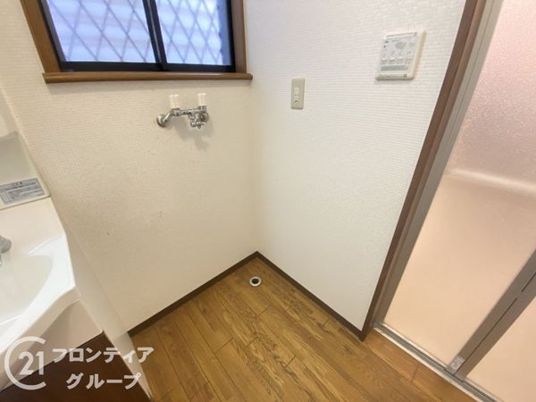 枚方市東中振１丁目の中古一戸建て