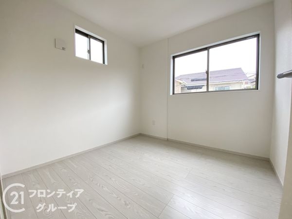 枚方市楠葉野田３丁目　新築一戸建て　１期　２号棟