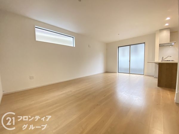 枚方市楠葉野田３丁目　新築一戸建て　１期　１号棟