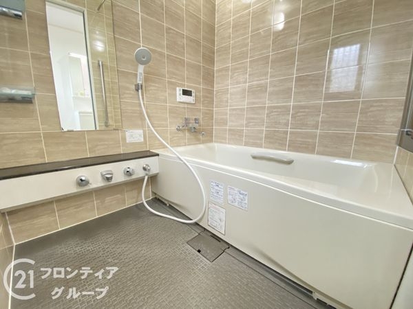 枚方市渚西２丁目　中古一戸建て