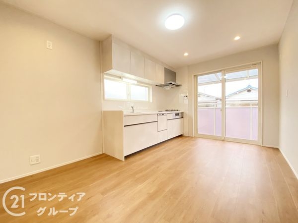 枚方市渚西２丁目　中古一戸建て