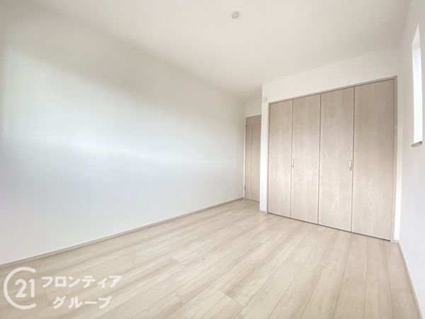 枚方市星丘２丁目　新築一戸建て　２号棟
