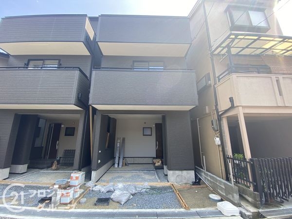寝屋川市高柳４丁目　新築一戸建て　１号棟