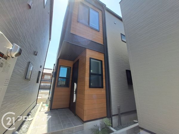 枚方市春日元町１丁目　新築一戸建て　B号棟