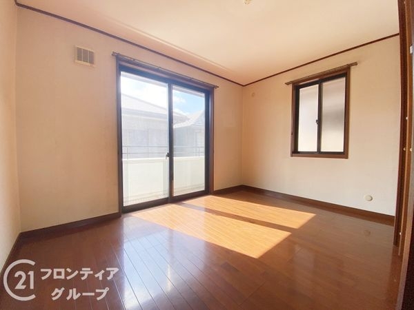 寝屋川市仁和寺本町５丁目の中古一戸建て