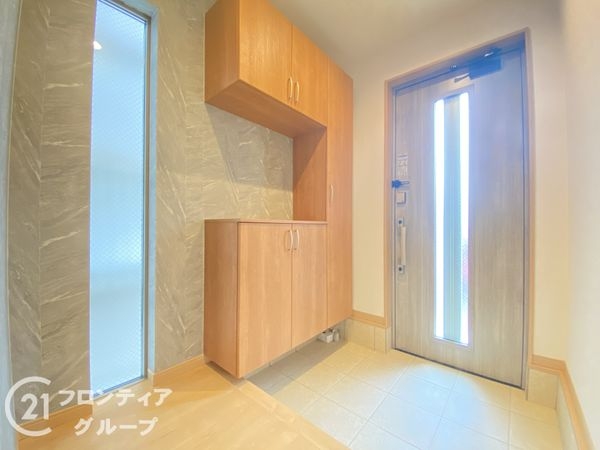 寝屋川市高柳２丁目　新築一戸建て