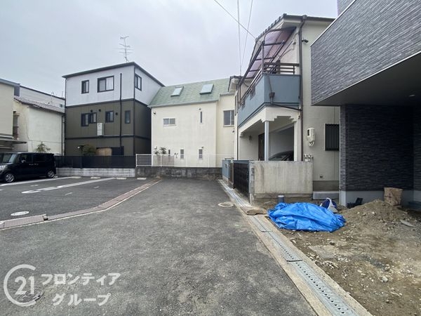 寝屋川市高柳２丁目　新築一戸建て