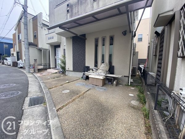 枚方市野村中町　中古一戸建て
