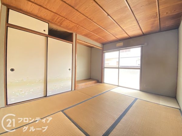 寝屋川市三井が丘３丁目の中古一戸建て