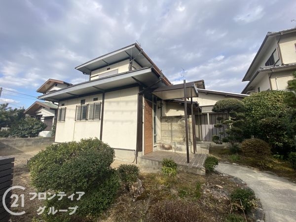 寝屋川市三井が丘３丁目　中古一戸建て