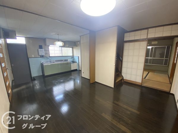 寝屋川市三井が丘３丁目　中古一戸建て