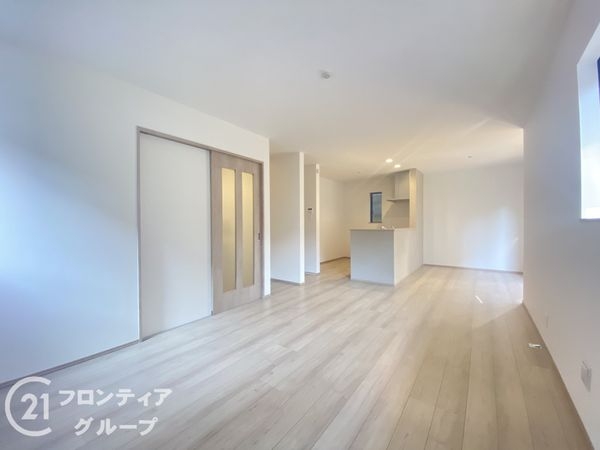 交野市森南３丁目　新築一戸建て　全１区画
