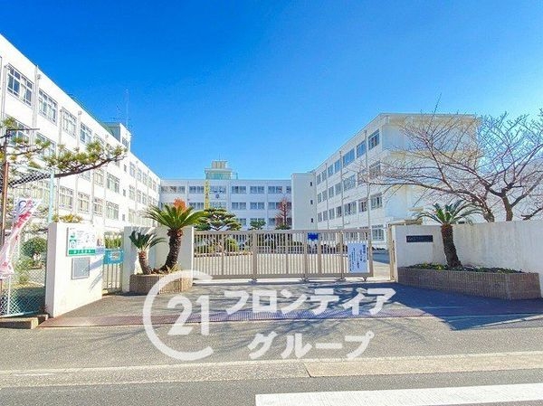マイシティー高槻 中古マンション(高槻市立第十中学校)