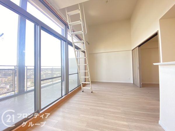 リバティパーク枚方F棟　中古マンション