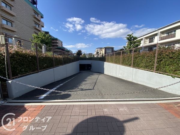 ロイヤルシャトーねやがわオークビル　中古マンション