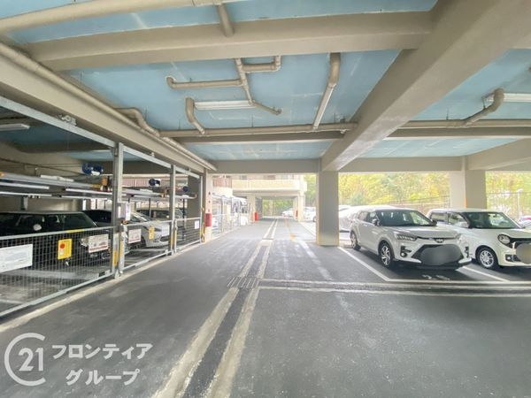 ロイヤルシャトー交野　中古マンション