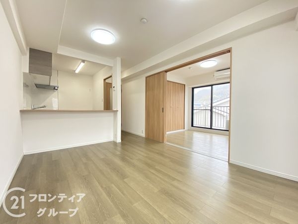 ロイヤルシャトー交野　中古マンション